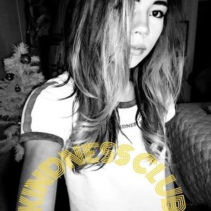 Meet your Posher, Markay